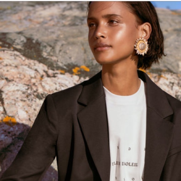 Sandra Mansour H&M gold colored clip-on earrings - Picture 4 of 5